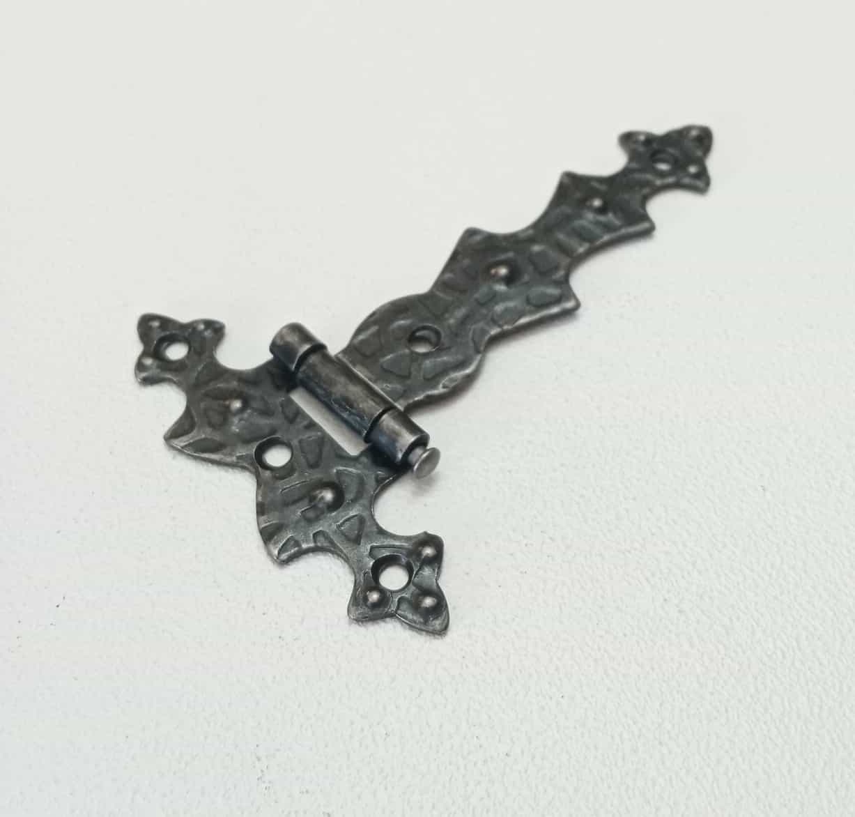 Cerniera ferro battuto filo 70x107mm collo piano in Cardini Aloiserw.com - Altomonte, commercioVirtuoso.it