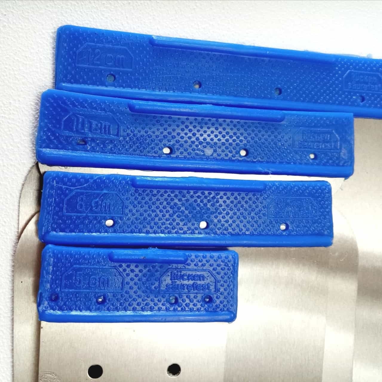 Set di 4 spatole flessibili di ferro zincato - senza manico in Spatole Aloiserw.com - Altomonte, commercioVirtuoso.it