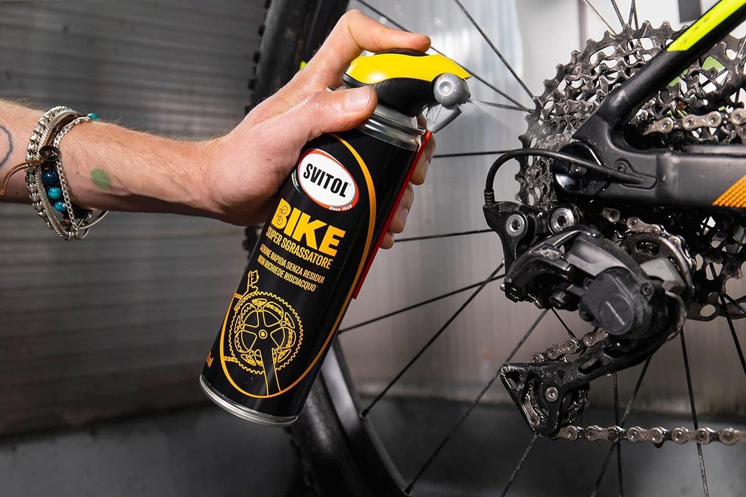 Svitol bike 500ml supersgrassatore spray specifico per bici e E-bike in Oli e lubrificanti Aloiserw.com - Altomonte, commercioVirtuoso.it