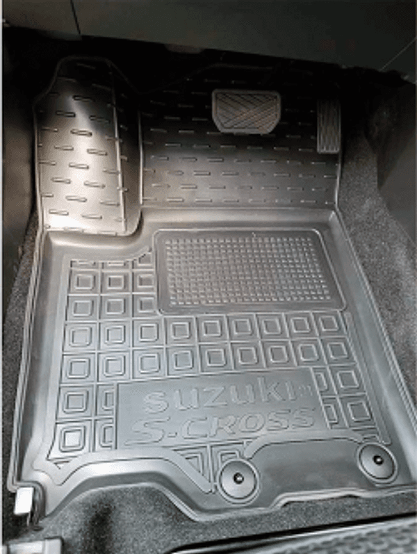 Tappetini di gomma su misura per Suzuki S-Cross (2022+) in Tappetini antiscivolo Autooggetti.it - Roma, commercioVirtuoso.it