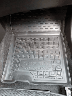 Tappetini di gomma su misura per Suzuki S-Cross (2022+) in Tappetini antiscivolo Autooggetti.it - Roma, commercioVirtuoso.it