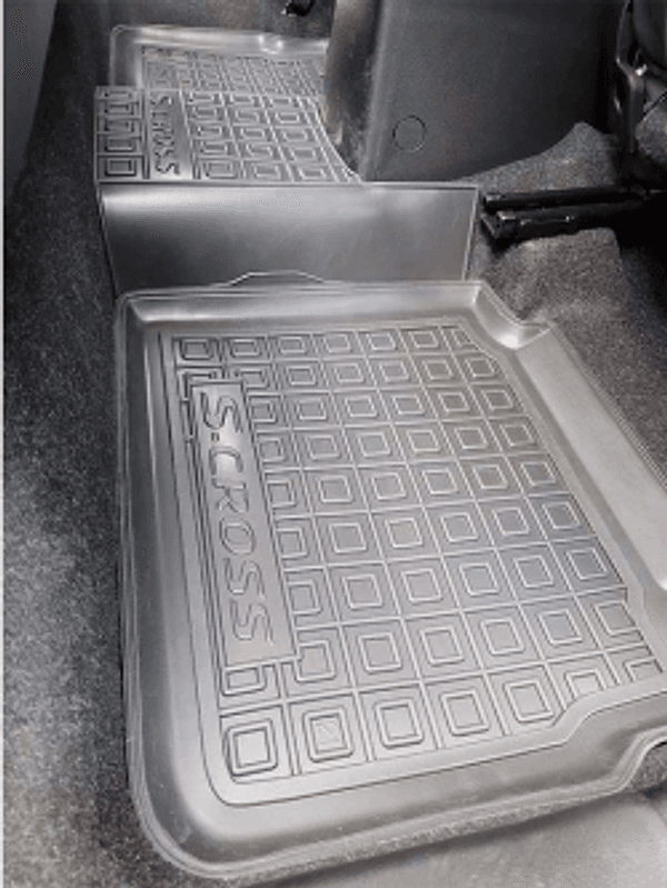 Tappetini di gomma su misura per Suzuki S-Cross (2022+) in Tappetini antiscivolo Autooggetti.it - Roma, commercioVirtuoso.it