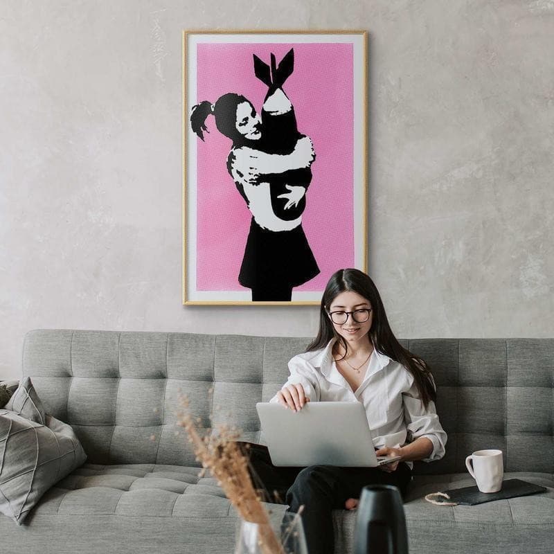 Poster - Bomb Hug in Poster e stampe Collezione Casa - Trebisacce, commercioVirtuoso.it