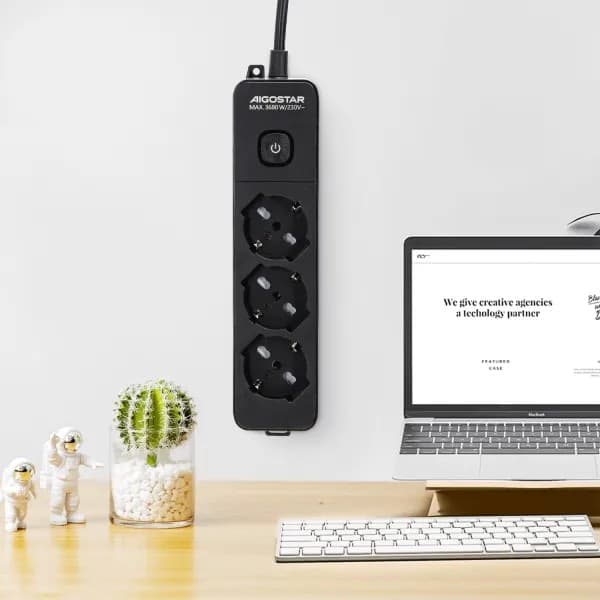 Multipresa nera da 3 posti universali con interruttore cavo da 1,5mt in Multiprese Aloiserw.com - Altomonte, commercioVirtuoso.it