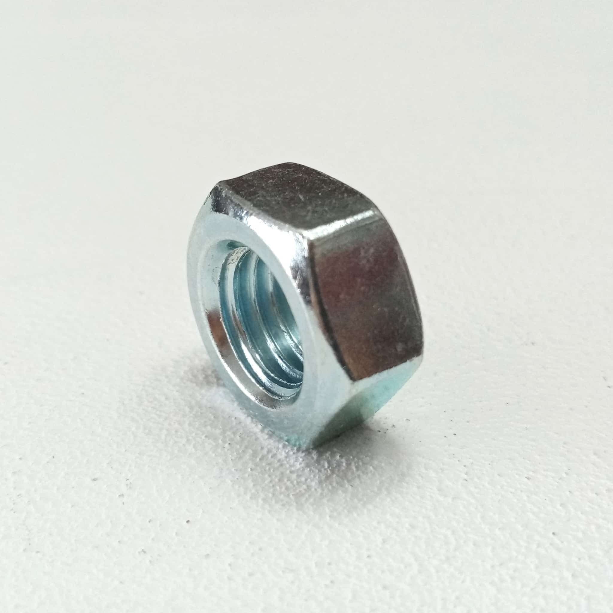 M 22 chiave 32 - 50pz dado esagonale zincato passo grosso