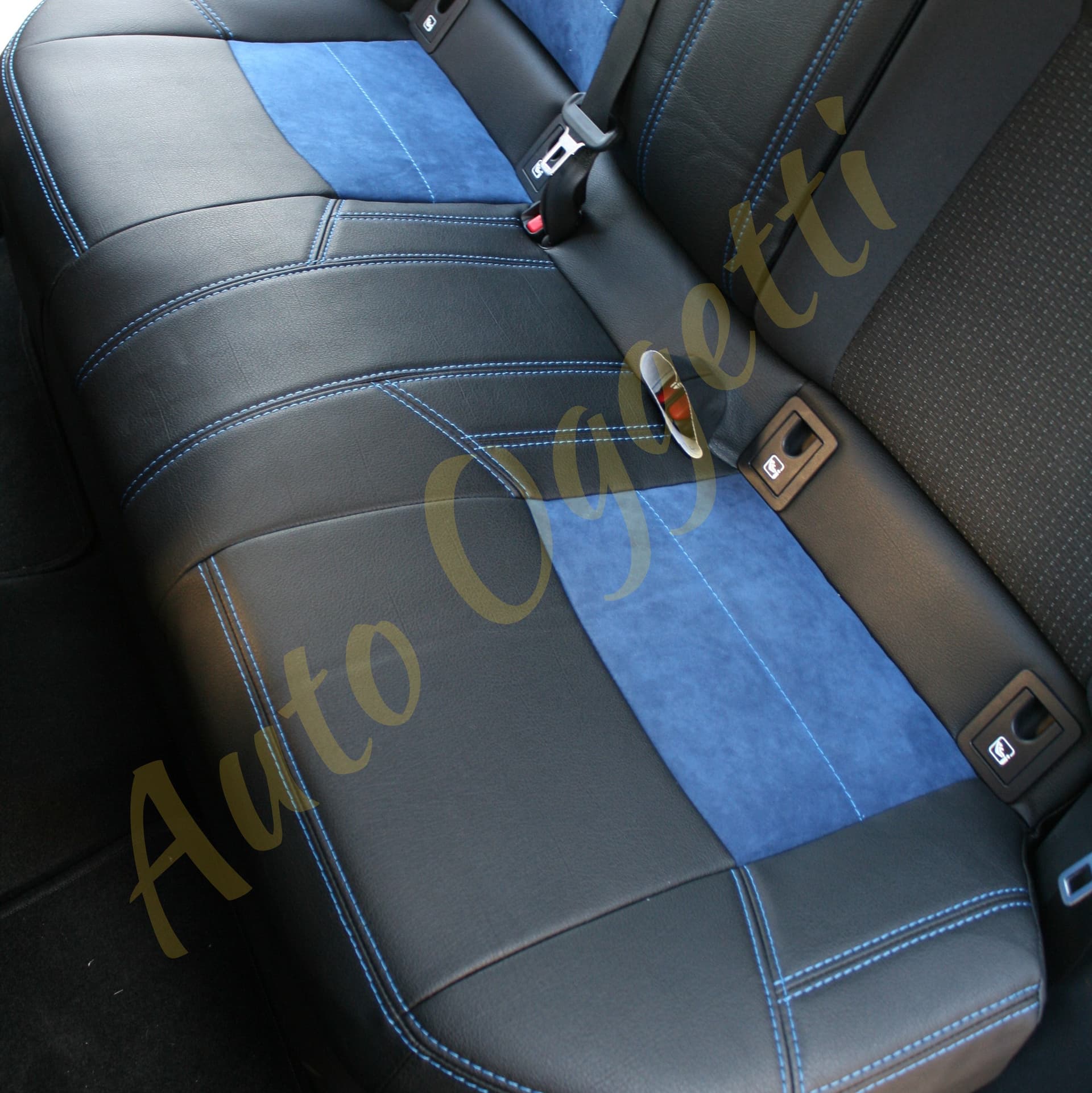 Coprisedili di classe Premium per Toyota C-HR (2016+...) in Set per interni Autooggetti.it - Roma, commercioVirtuoso.it