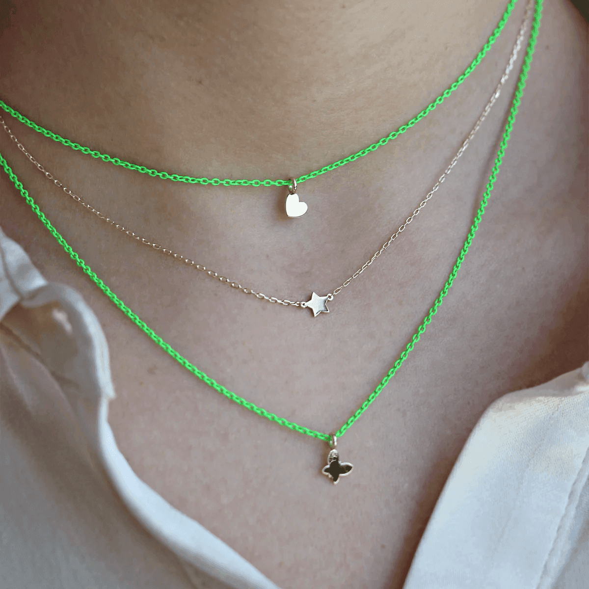 Rue des Mille - GIROCOLLO CUORE VERDE FLUO ORO18KT in Orecchini Alba Gioielli - Casoria, commercioVirtuoso.it