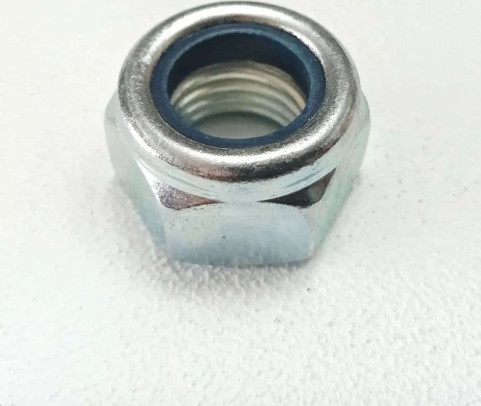 M 24 chiave 36 - 5pz esagonale autobloccante zincato passo grosso in Dadi e bulloni esagonali per macchina Aloiserw.com - Altomonte, commercioVirtuoso.it