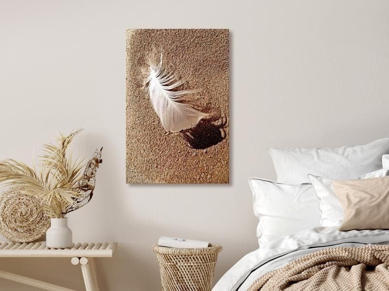 Quadro - Feather on the Sand (1 Part) Vertical in Poster e stampe Collezione Casa - Trebisacce, commercioVirtuoso.it