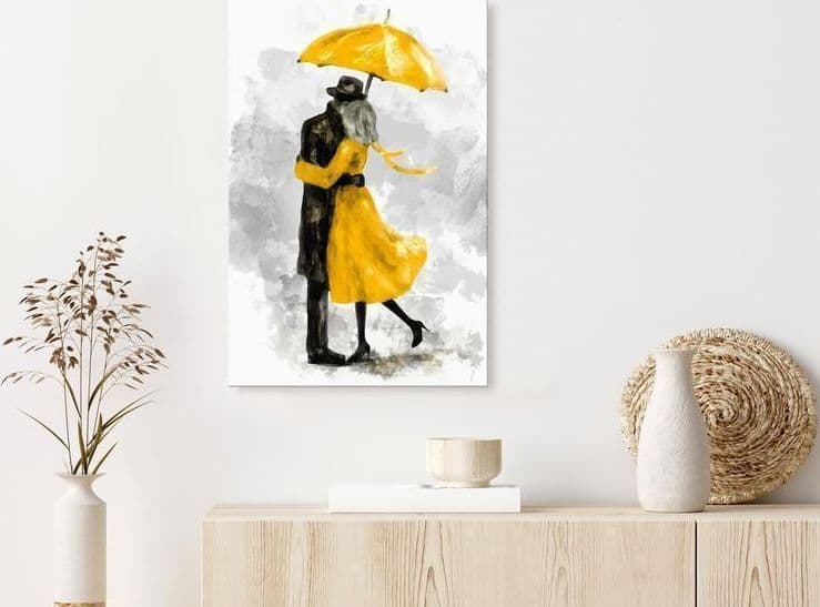 Quadro - Under Yellow Umbrella (1 Part) Vertical in Poster e stampe Collezione Casa - Trebisacce, commercioVirtuoso.it