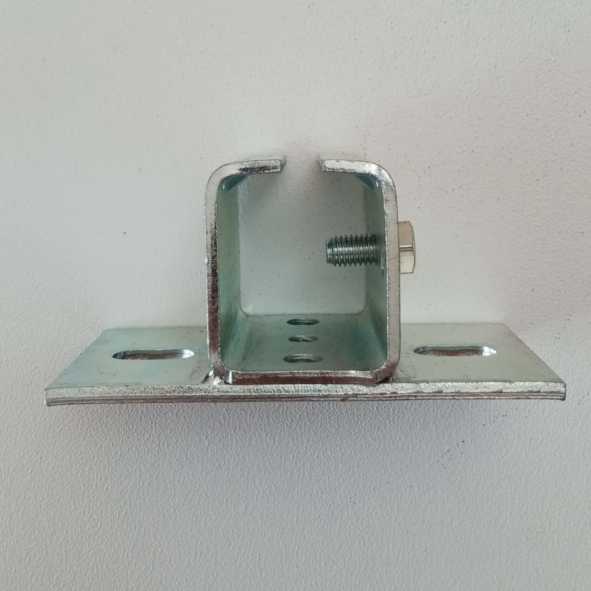 Ibfm art. 328 supporto a soffitto in acciaio zincato per monorotaia 339P in Raccordi per bastoni Aloiserw.com - Altomonte, commercioVirtuoso.it