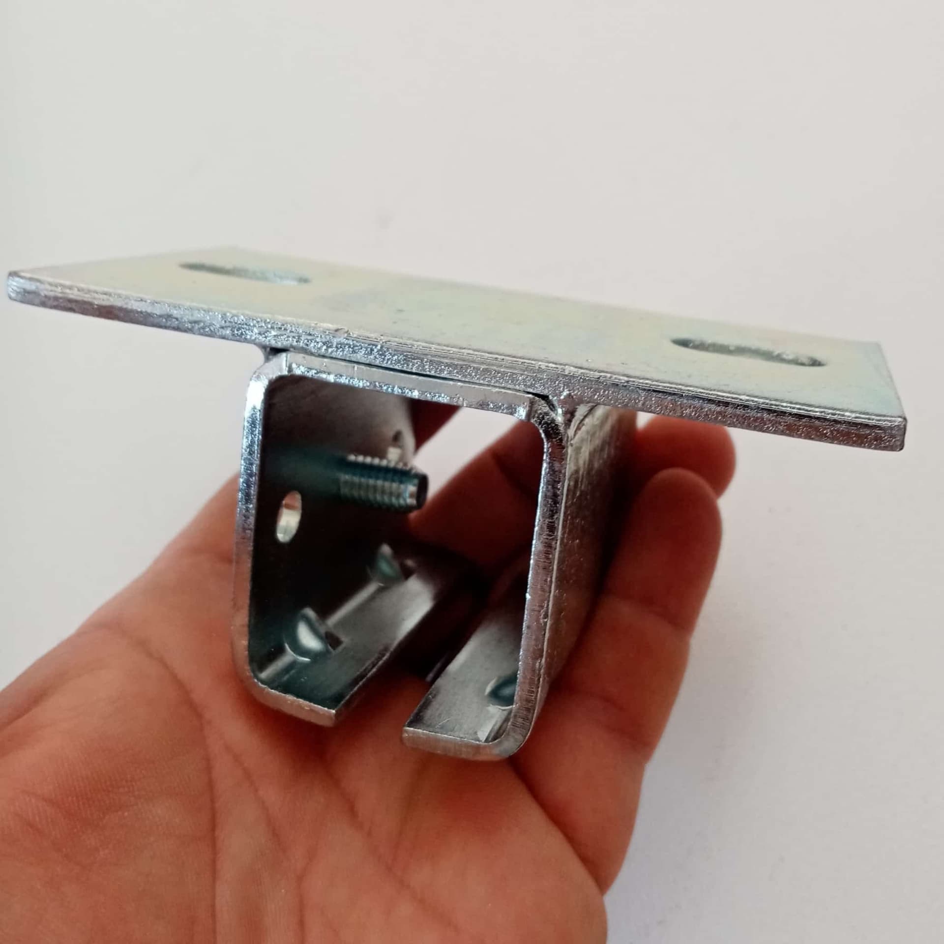 Ibfm art. 328 supporto a soffitto in acciaio zincato per monorotaia 339P in Raccordi per bastoni Aloiserw.com - Altomonte, commercioVirtuoso.it