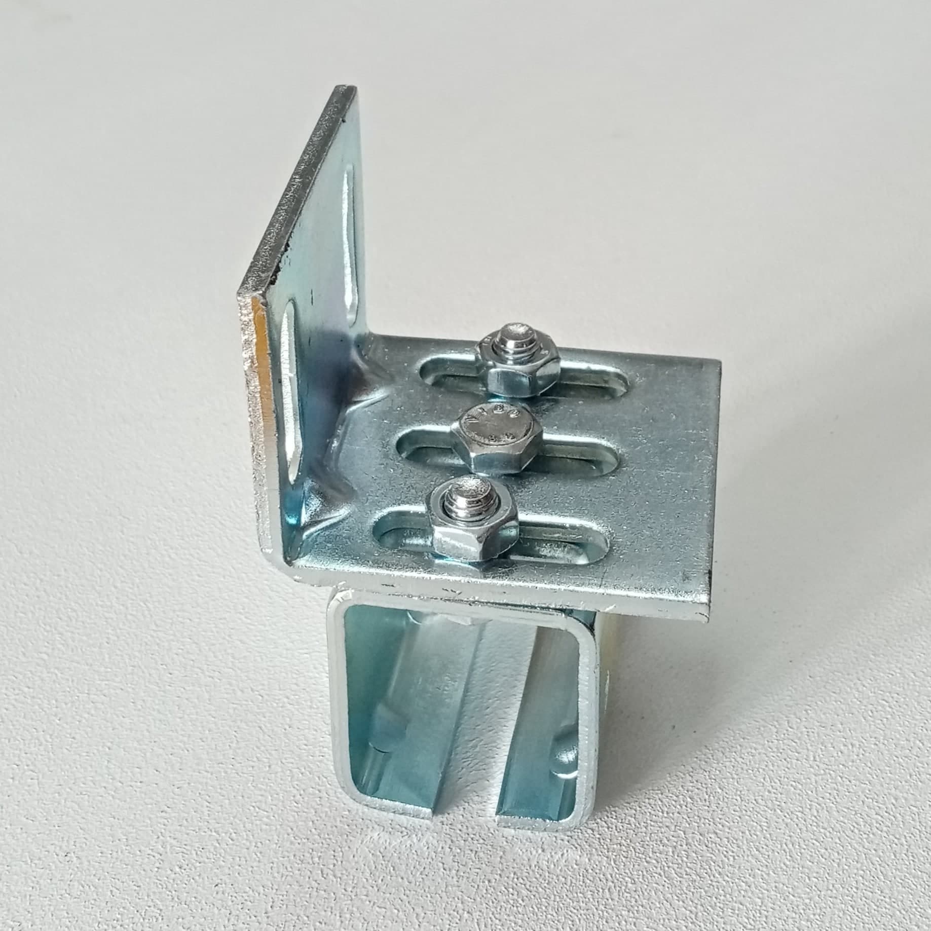 Ibfm art. 329P supporto a parete in acciaio zincato per monorotaia 339P in Staffe e supporti per mensole Aloiserw.com - Altomonte, commercioVirtuoso.it