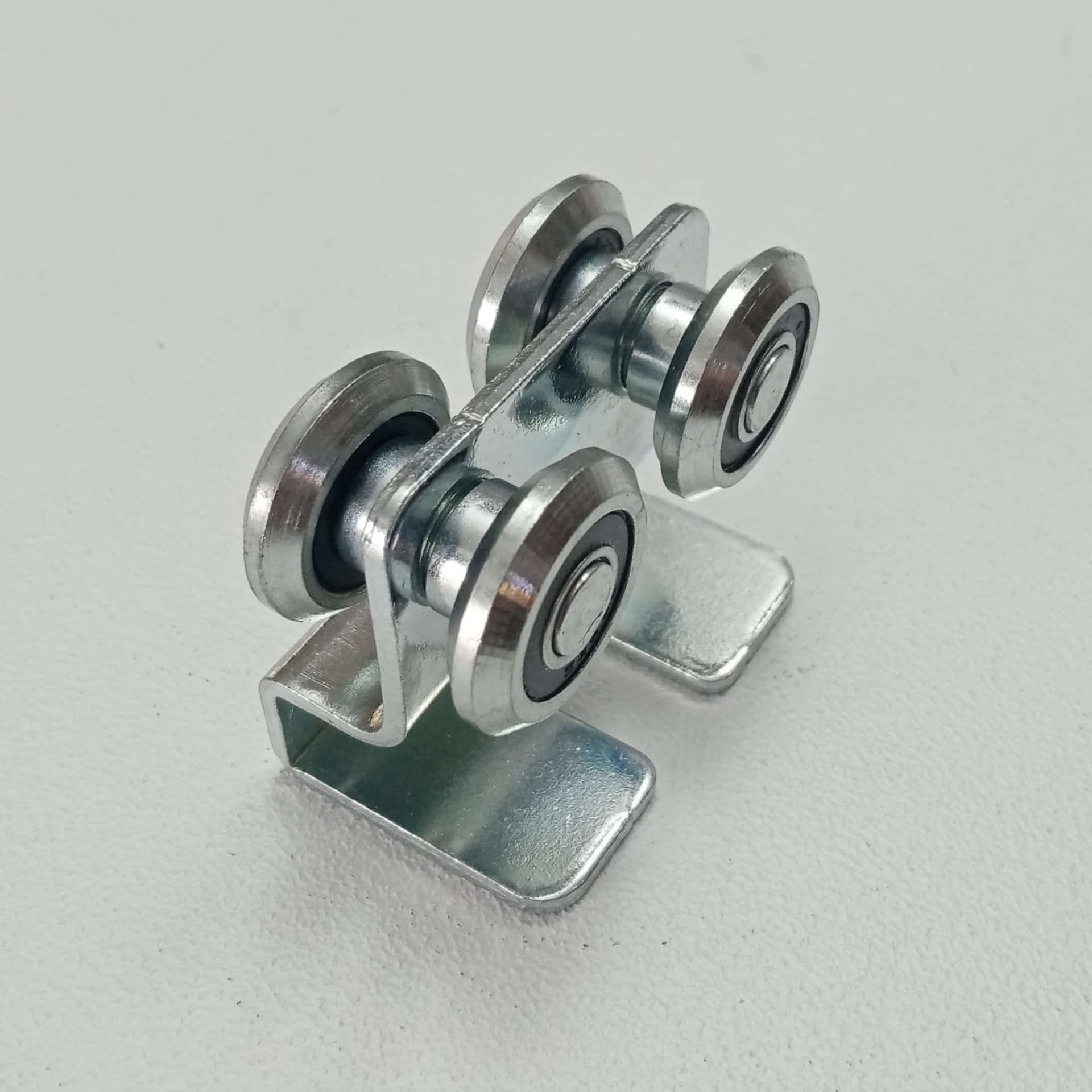 Ibfm art. 338/4 carrello in acciaio zincato con staffa e 4 ruote da 24m per monorotaia 339P in Carrelli a mano Aloiserw.com - Altomonte, commercioVirtuoso.it