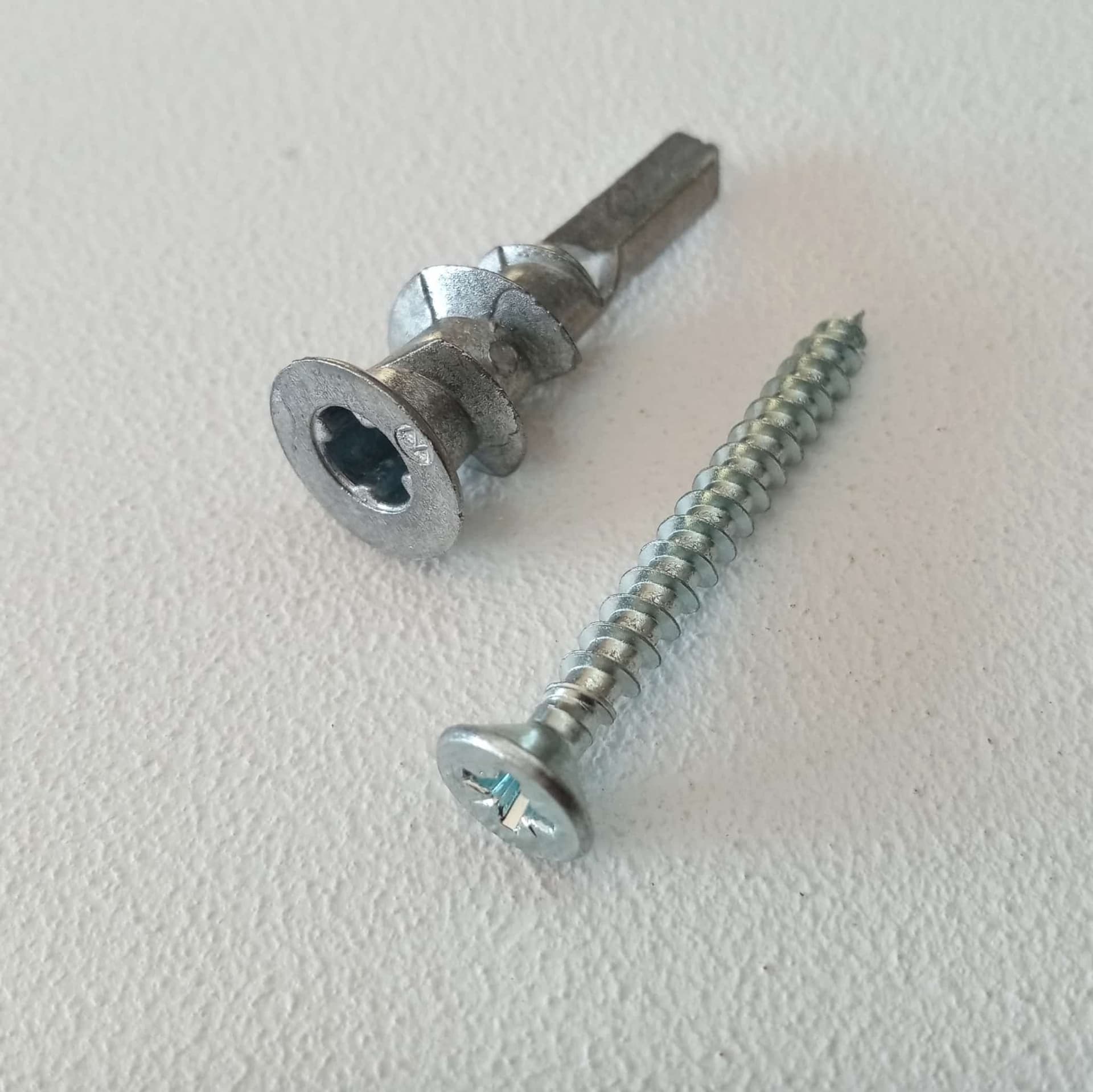 Nobex 6x37mm tassello in zama con vite per fissaggi su cartongesso - 10pz in Tasselli per pareti in muratura a cassa vuota Aloiserw.com - Altomonte, commercioVirtuoso.it