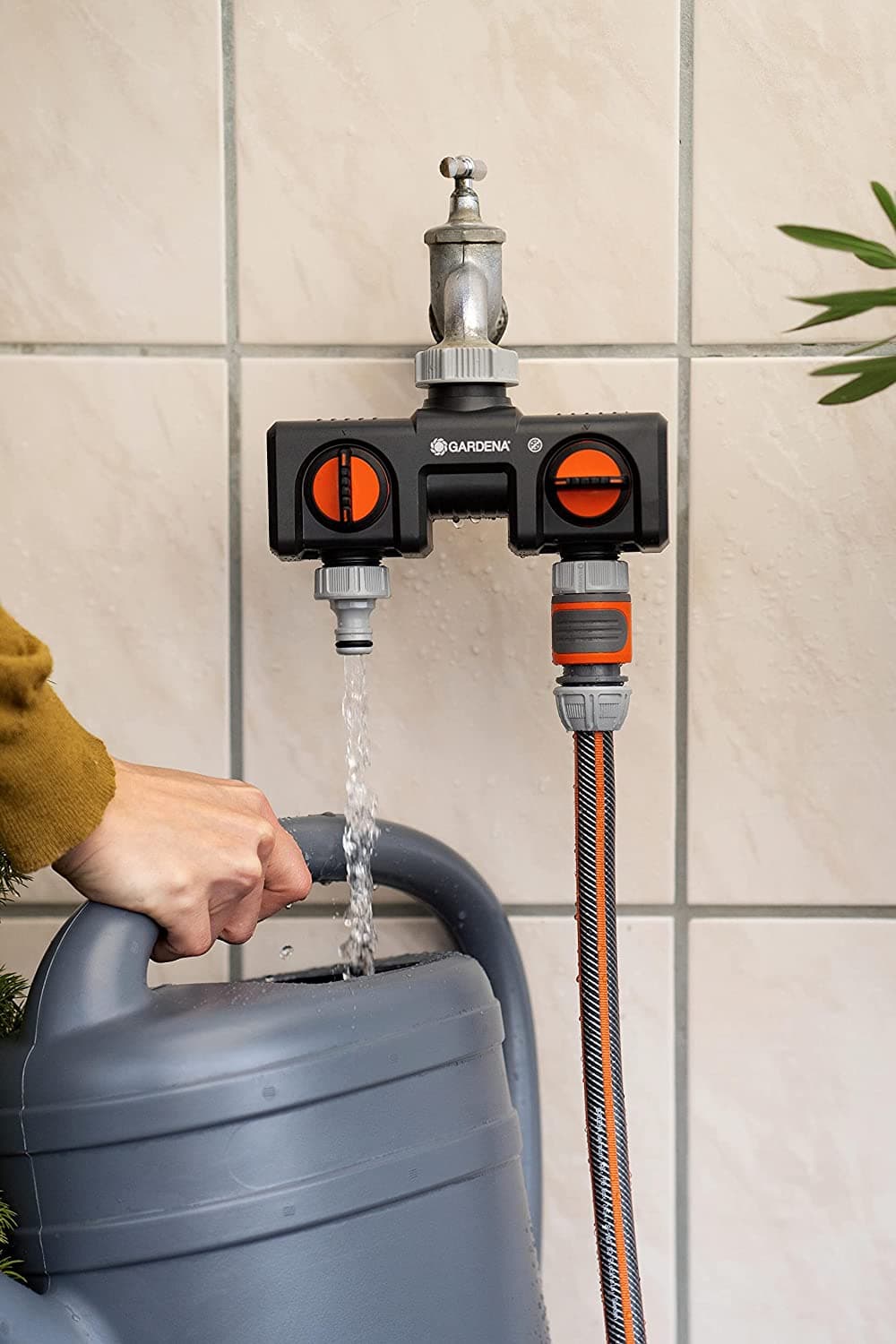 GARDENA - DISTRIBUTORE A 2 VIE CON INNESTI RAPIDI - FER 303460 in prodotto EuroStore07 - Alatri, commercioVirtuoso.it