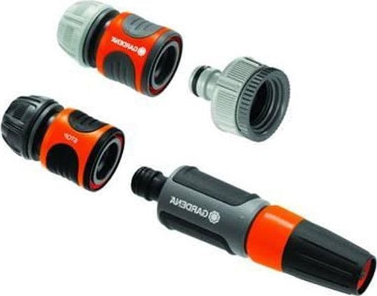 GARDENA SET COMPLETO PER COLLEGARE IL TUBO DA GIARDINO AL RUBINETTO IRRIGAZIONE in prodotto EuroStore07 - Alatri, commercioVirtuoso.it