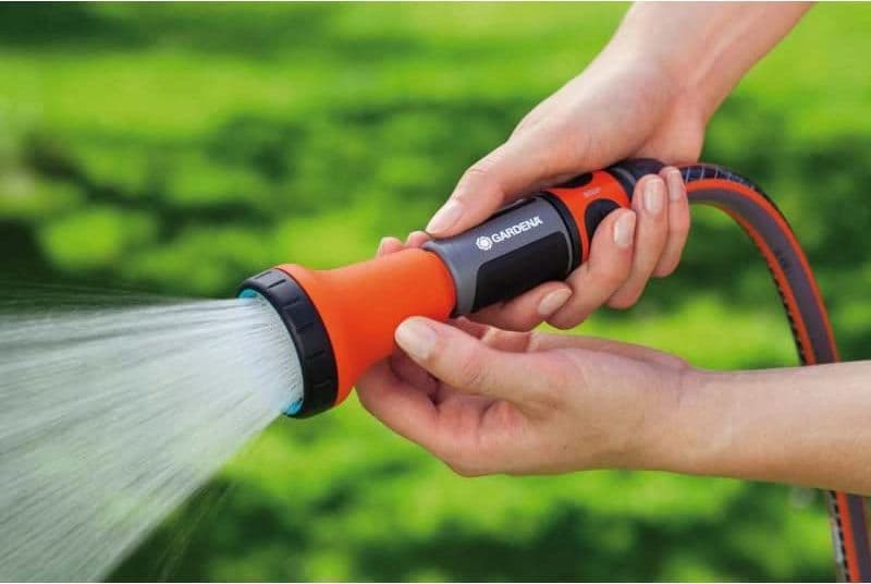 GARDENA -- LANCIA A DOCCIA CLASSIC CON INNESTO RAPIDO - IRRIAZIONE - FER 307413 in prodotto EuroStore07 - Alatri, commercioVirtuoso.it