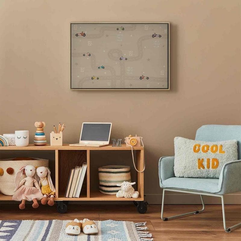 Quadro - Race - Colorful Cars on a Road on a Beige Background with Inscriptions in Poster e stampe Collezione Casa - Trebisacce, commercioVirtuoso.it