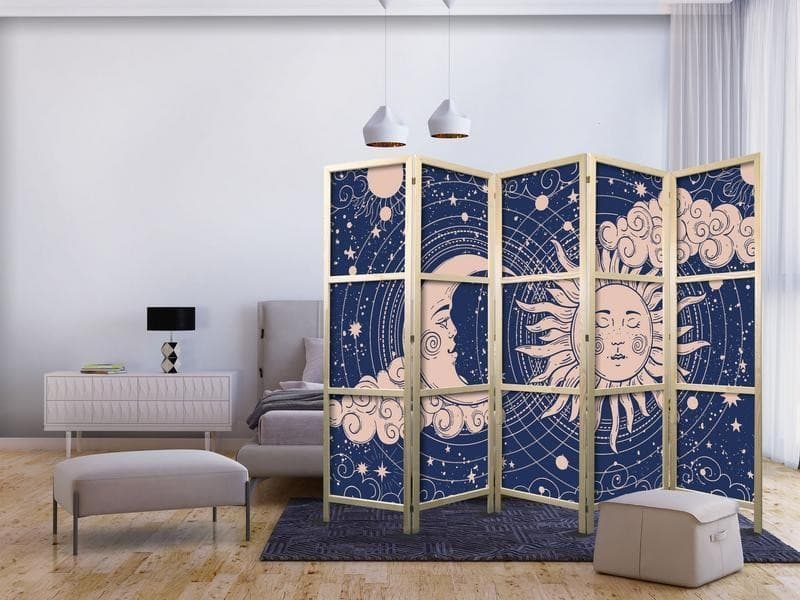 Paravento giapponese - Cosmic Harmony - Illustration of the Sun and Moon on a Navy Background in Paraventi Collezione Casa - Trebisacce, commercioVirtuoso.it