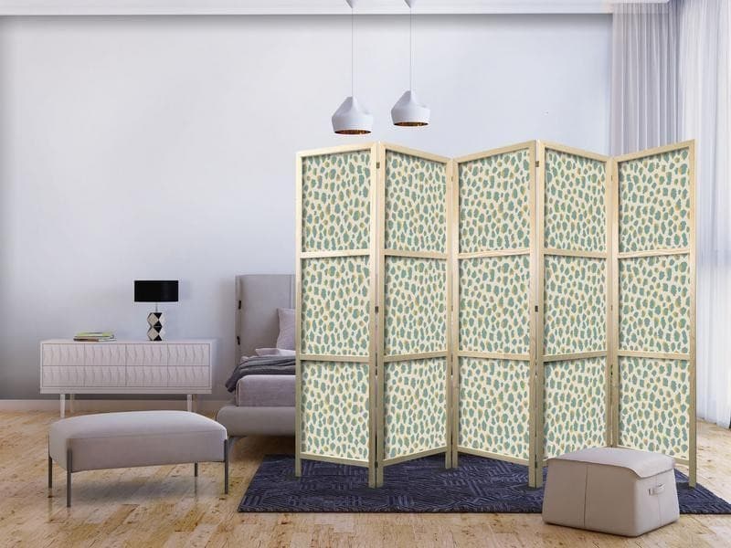Paravento giapponese - Giraffe Pattern - Animal Pattern in Turquoise Spots on a Light Background in Paraventi Collezione Casa - Trebisacce, commercioVirtuoso.it