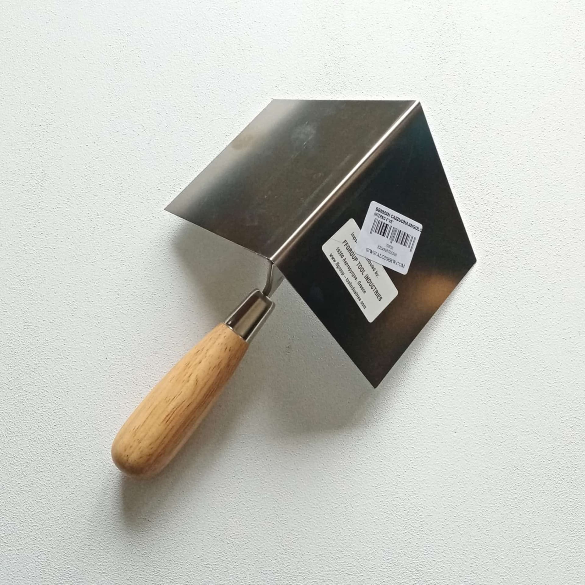 Benman cazzuola di acciaio inox per angoli interni manico legno in Cazzuole di finitura Aloiserw.com - Altomonte, commercioVirtuoso.it