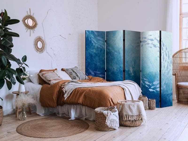 Paravento - Schools of Fish - Luminous Clusters of Fish in Blue Colors Among Sea Depths in Vari insetti Collezione Casa - Trebisacce, commercioVirtuoso.it