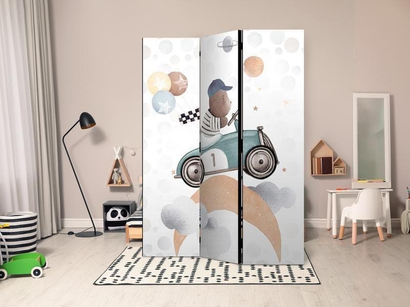 Paravento - Galactic Races - Bear Participating in Car Races Among Planets - Clouds - and Stars in Pastel Hues in Paraventi Collezione Casa - Trebisacce, commercioVirtuoso.it