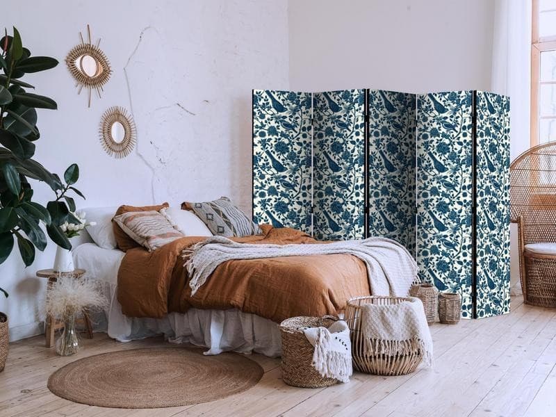 Paravento - Rose Vines - Monochromatic Blue Birds Resting Among Roses in Paraventi Collezione Casa - Trebisacce, commercioVirtuoso.it
