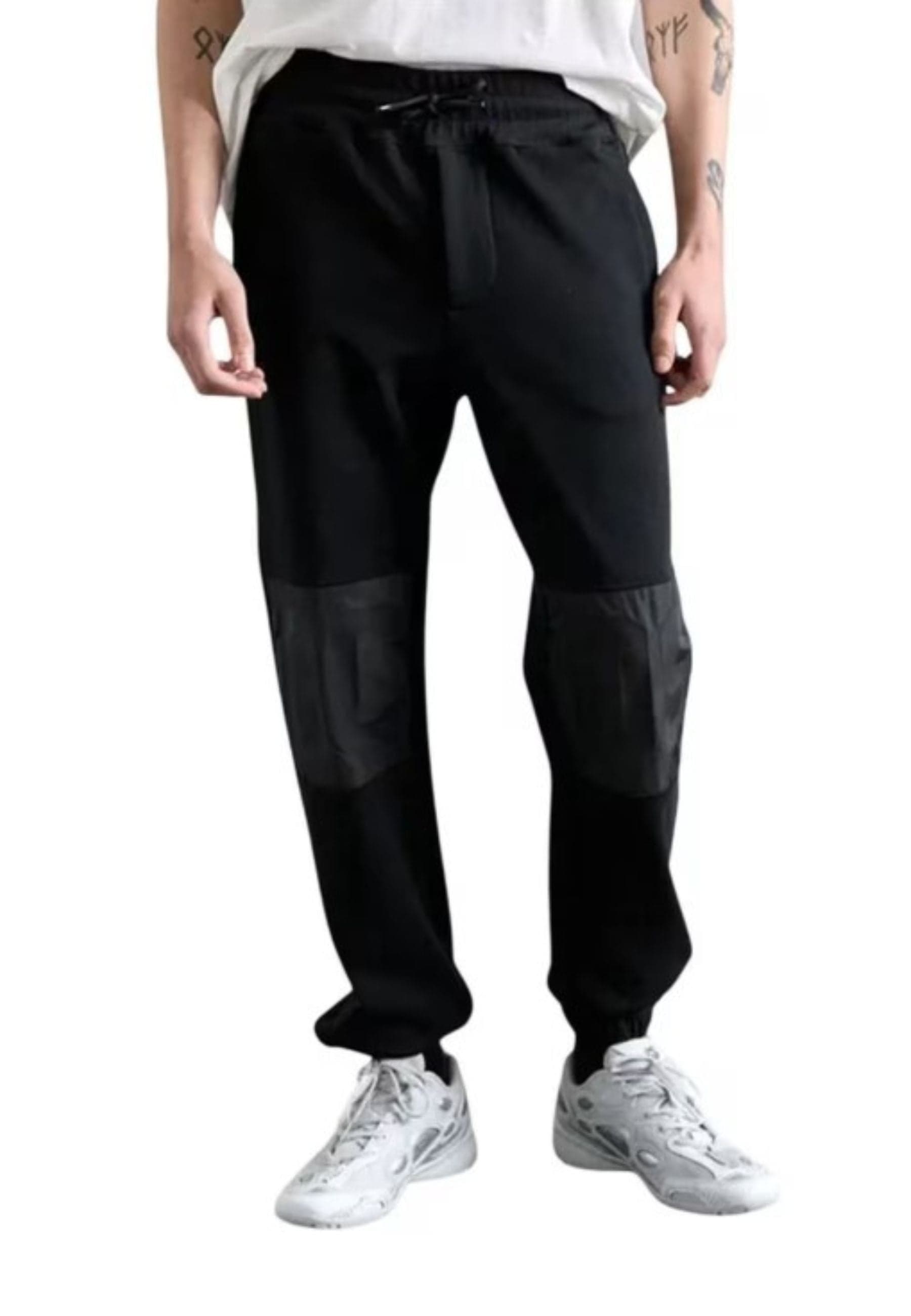 GCDS PANTALONE BAND LOGO NYLON SWEATPANTS da uomo in Pantaloni sportivi Drestige - Casamassima, commercioVirtuoso.it