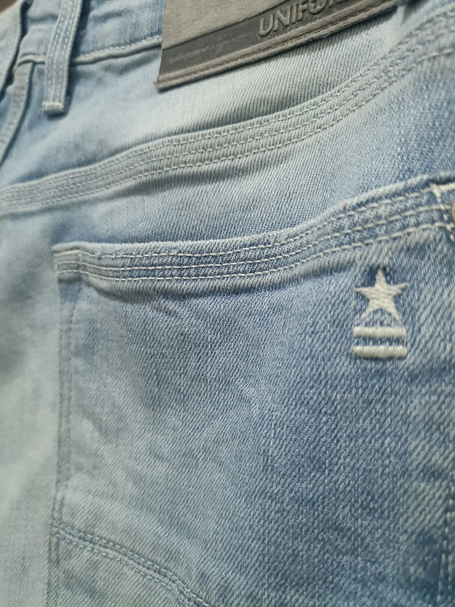 Uniform Jeans uomo Dean Slim Fit blue comfort denim 11 oz stretch in Jeans Broadway Red - Barletta, commercioVirtuoso.it