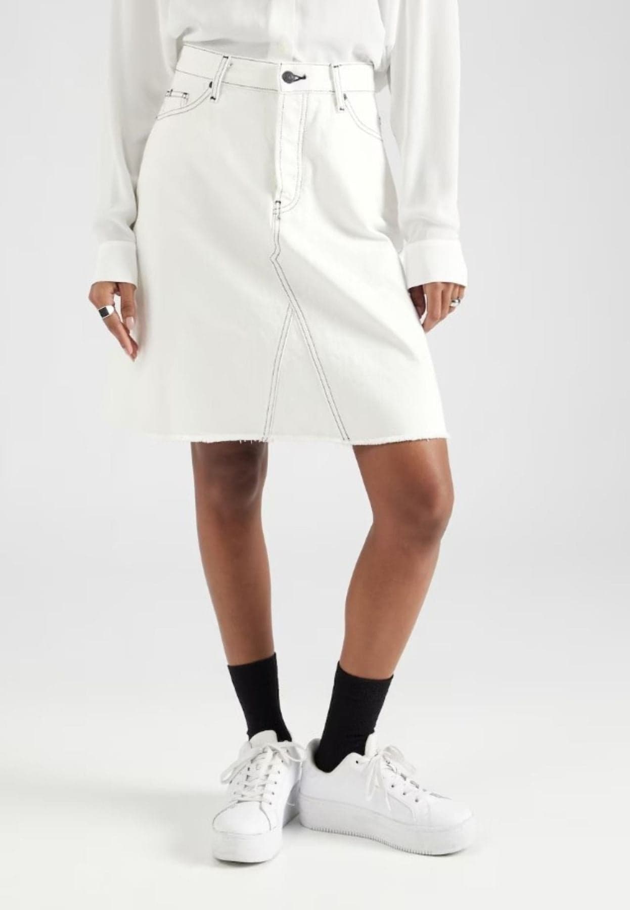 Tommy Hilfiger GONNA DNM RW A-LINE SKIRT ECRU da donna in Gonne Drestige - Casamassima, commercioVirtuoso.it