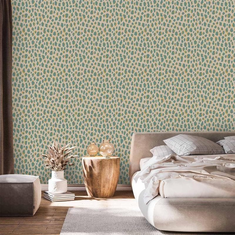 Tappezzeria murale - Giraffe Pattern - animal pattern in turquoise spots on a light background in Carta da parati Collezione Casa - Trebisacce, commercioVirtuoso.it