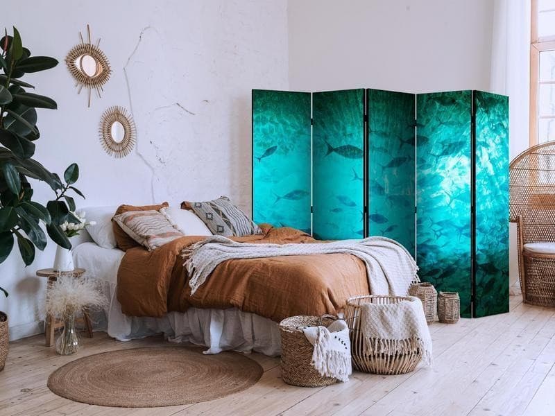 Paravento - Underwater Paradise - Numerous Shoal of Fish in a Beautiful Turquoise-Blue Depth Illuminated by Sunlight in Paraventi Collezione Casa - Trebisacce, commercioVirtuoso.it