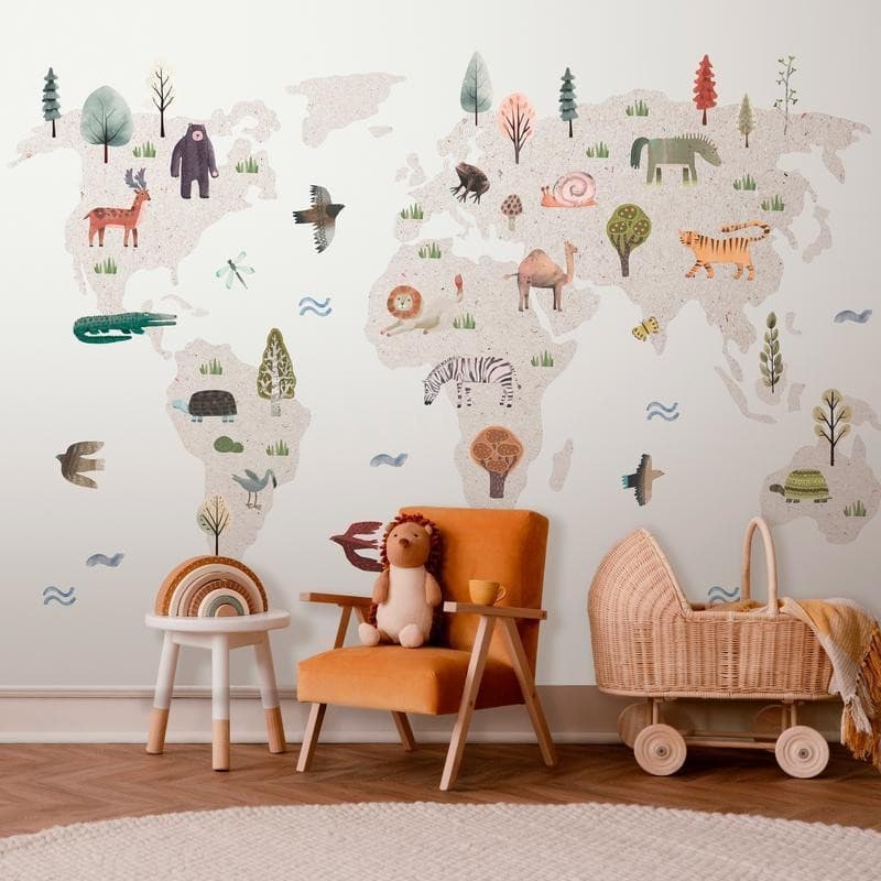 Carta da parati - Beige World - Continents With Animals in Muted Colours in Carta da parati Collezione Casa - Trebisacce, commercioVirtuoso.it
