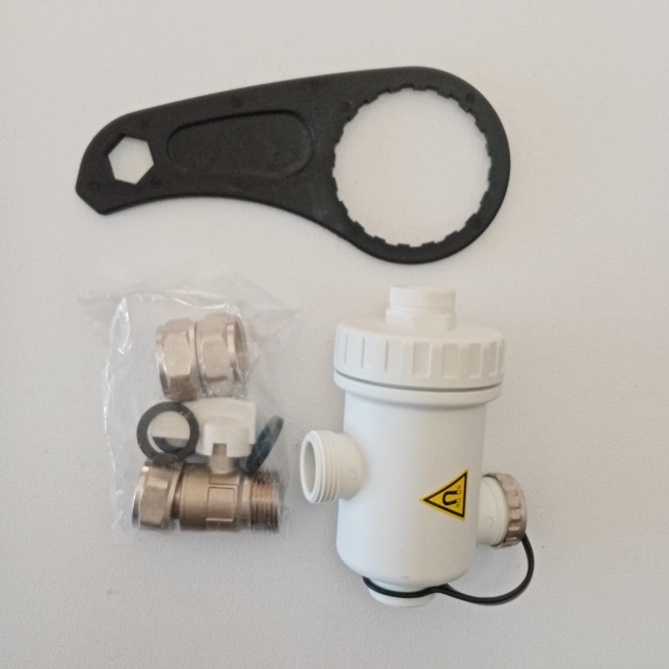 Defangatore MF da 3/4" magnetico sottocaldaia bianco in Accessori Aloiserw.com - Altomonte, commercioVirtuoso.it