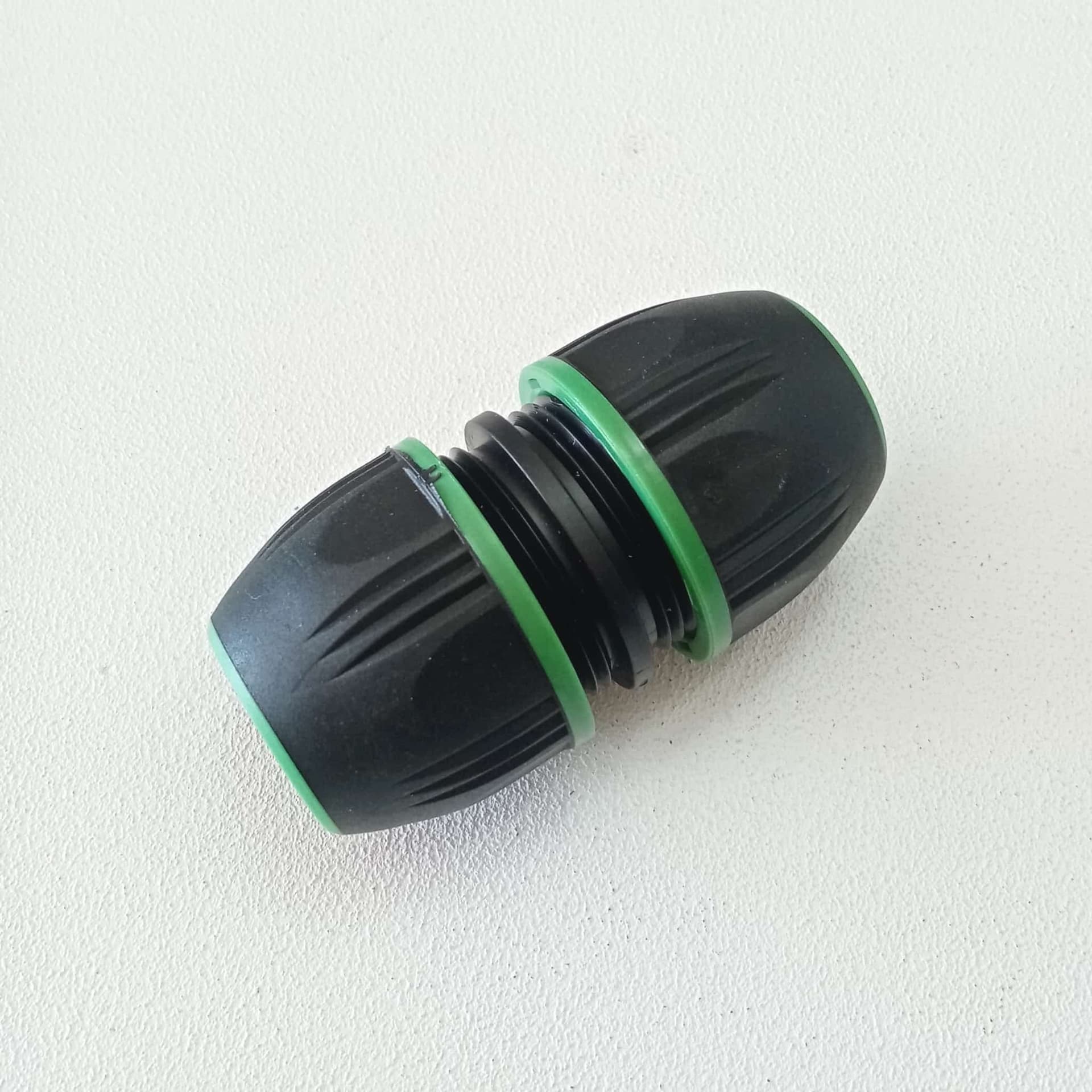 California 3/4" - 5/8" - 1/2" raccordo di giunzione riparatore per tubo giardino in Parti e connettori Aloiserw.com - Altomonte, commercioVirtuoso.it