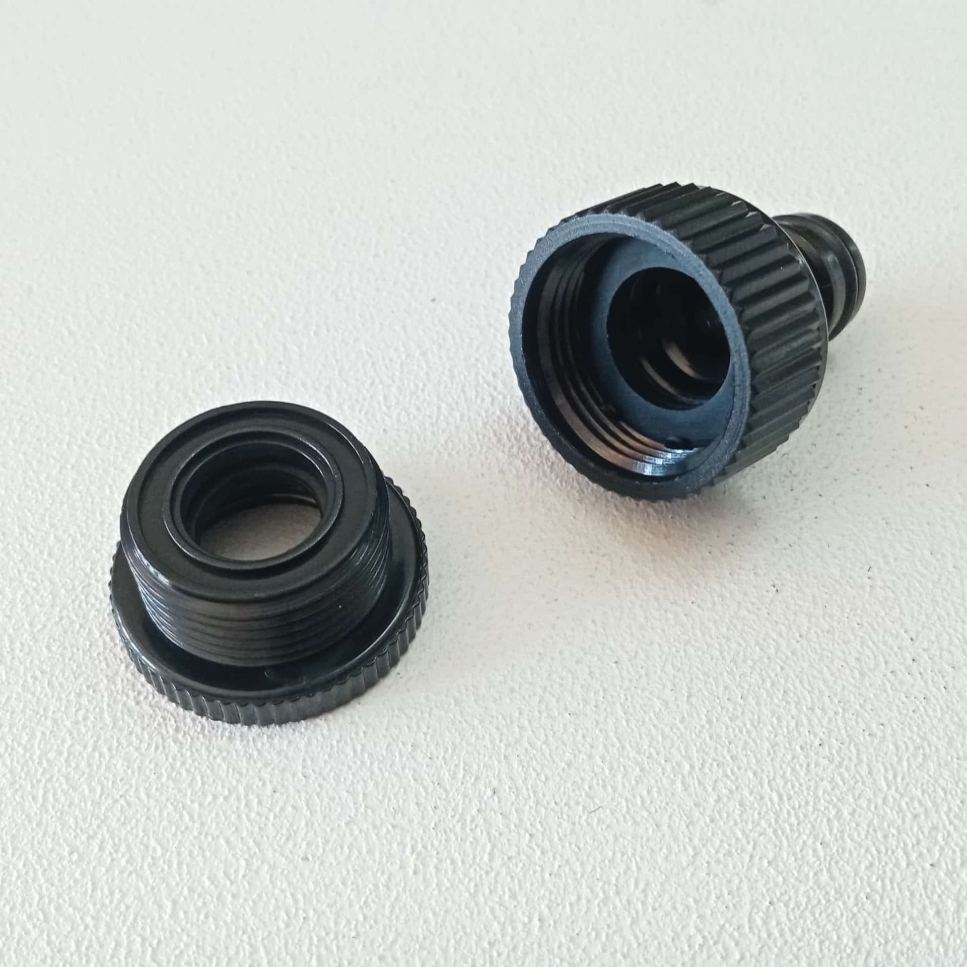 California 1/2" - 3/4" portagomma presa rubinetto giardino in Parti e connettori Aloiserw.com - Altomonte, commercioVirtuoso.it