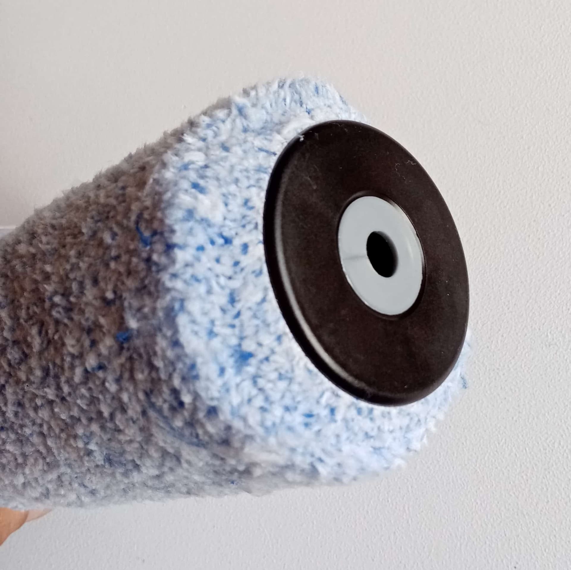 Fiorellini Micromix rullo nylon da 23cm senza manico per l' applicazione di idropitture lavabili e prodotti riempitivi in Rulli per verniciare Aloiserw.com - Altomonte, commercioVirtuoso.it