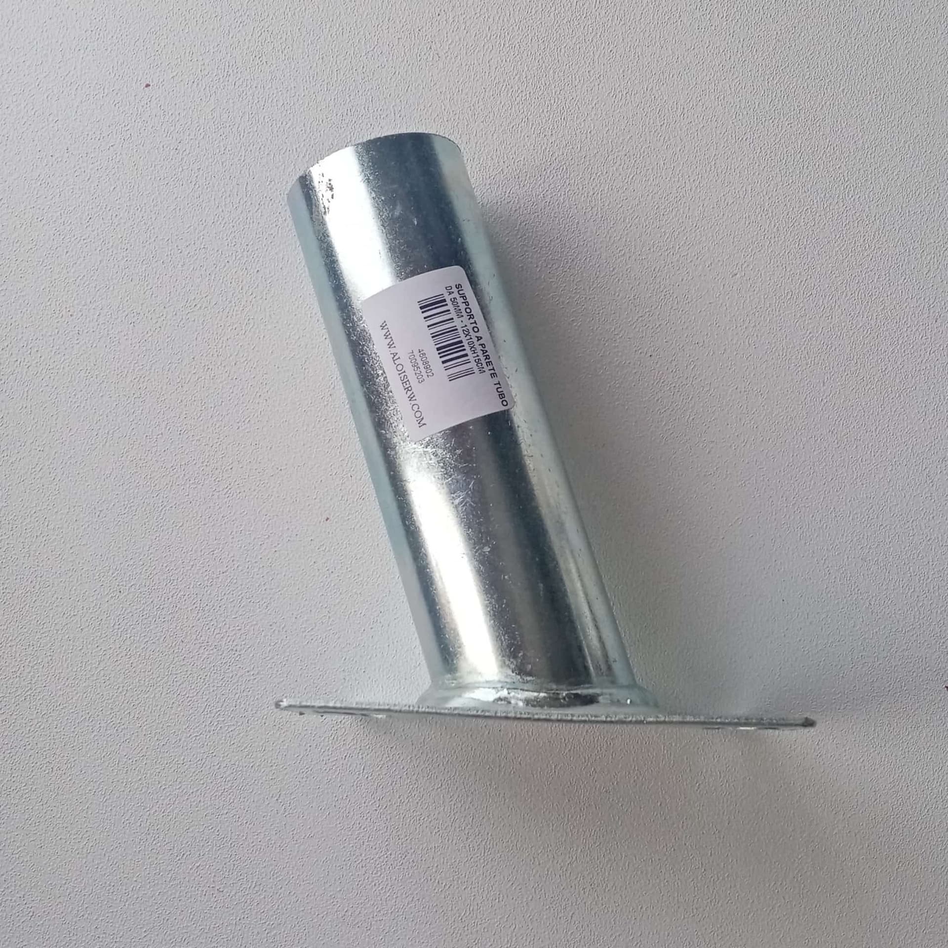 Staffa zincata per proiettore stradale con flangia di fissaggio in Custodie di sorveglianza e staffe di montaggio Aloiserw.com - Altomonte, commercioVirtuoso.it