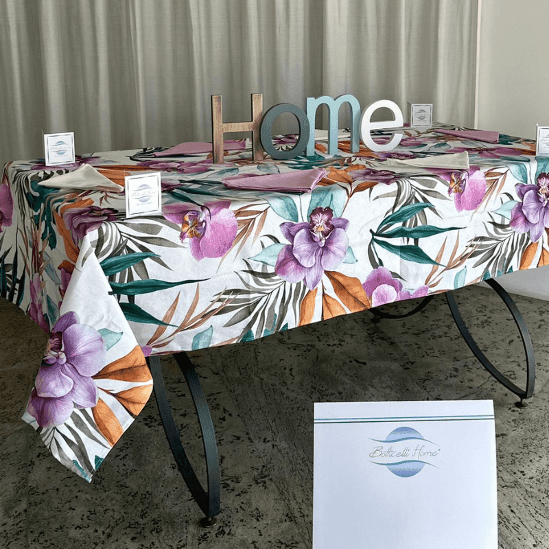Tovaglia da tavolo con tovaglioli Botticelli Home Hawaii in Tovaglie Collezione Casa - Trebisacce, commercioVirtuoso.it