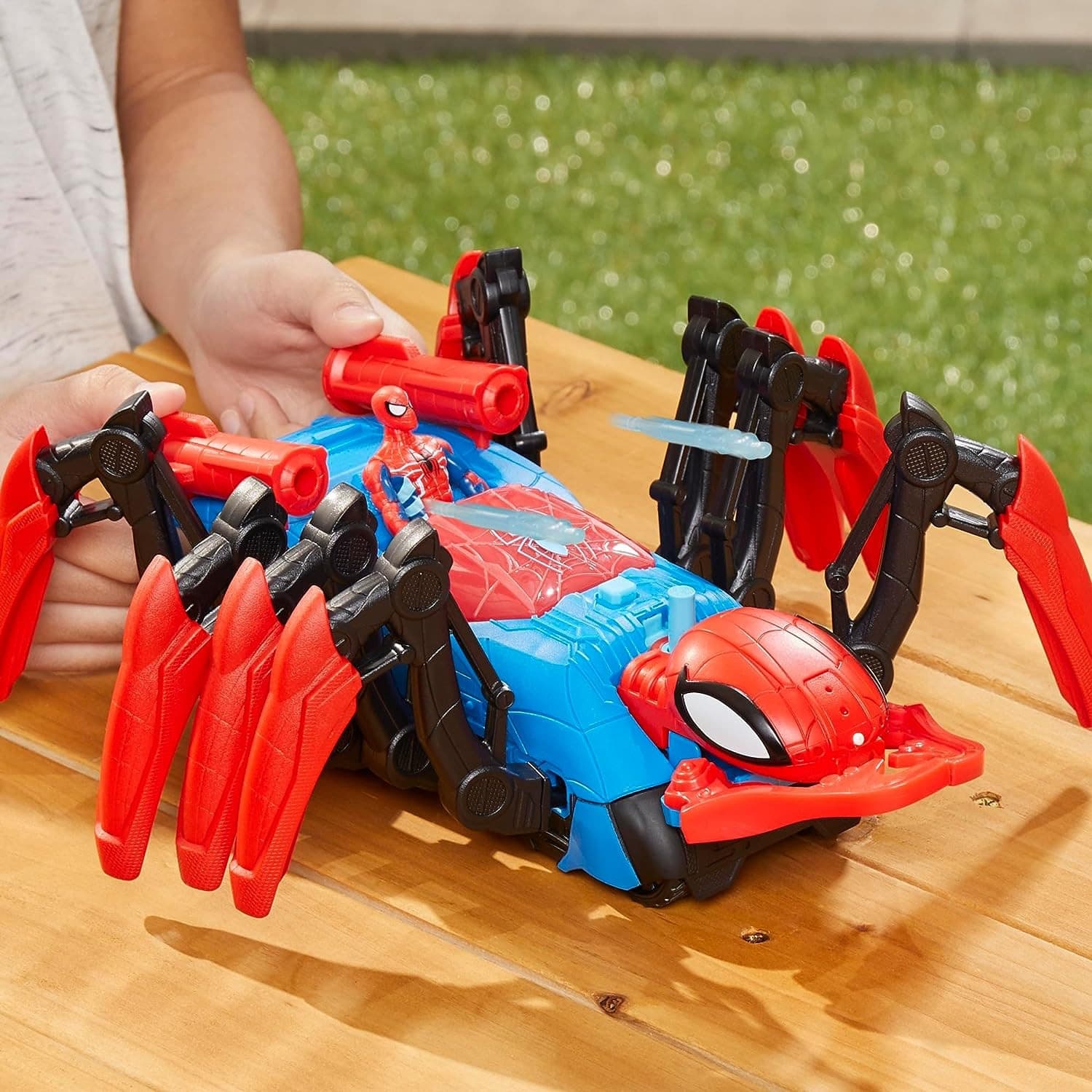 Spiderman Crawl 'N Blast Spider in Personaggi d'azione Centro Bimbo - Siderno, commercioVirtuoso.it