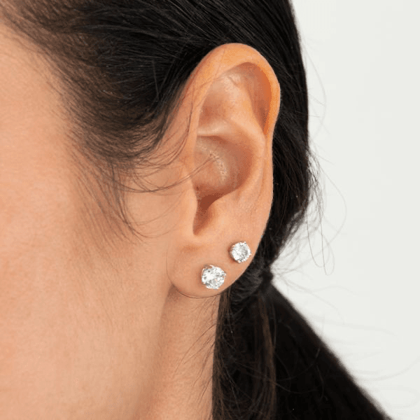 BOCCADAMO - Orecchini punto luce con zircone grande in Orecchini Alba Gioielli - Casoria, commercioVirtuoso.it