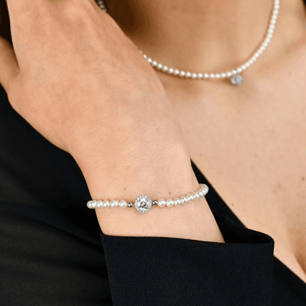 BOCCADAMO  -  Bracciale di perle con centrale tondo di zirconi bianchi in Bracciali Alba Gioielli - Casoria, commercioVirtuoso.it