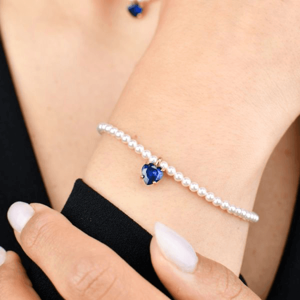 BOCCADAMO  -  Bracciale di perle con cuore blu placcato oro giallo in Bracciali Alba Gioielli - Casoria, commercioVirtuoso.it