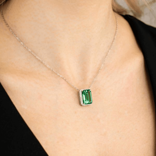 BOCCADAMO -  Collana con pendente rettangolare verde smeraldo in Collane Alba Gioielli - Casoria, commercioVirtuoso.it