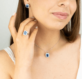 BOCCADAMO -   Orecchini di zirconi quadrati blu zaffiro in Orecchini Alba Gioielli - Casoria, commercioVirtuoso.it
