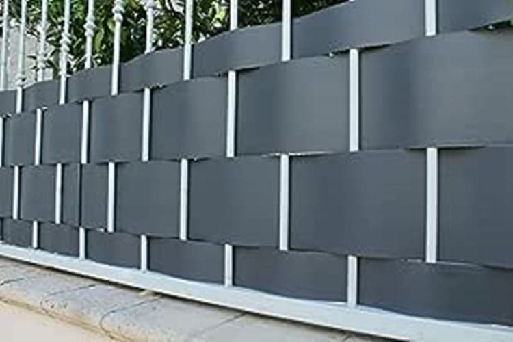 STRISCIA OMBREGGIANTE FRANGISOLE PVC + 20 CLIPS - cm.19h. X mt.35 GRIGIO SCURO in prodotto EuroStore07 - Alatri, commercioVirtuoso.it