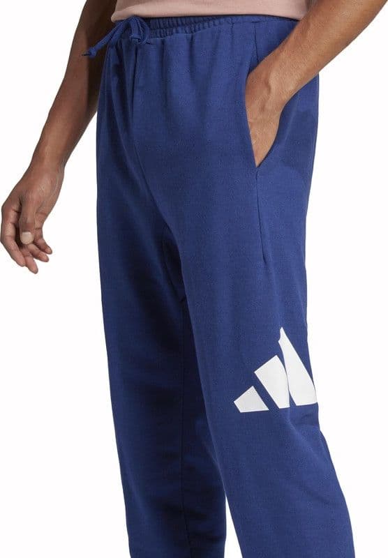 Jogging adidas Essentials Big Logo - Pantalone Uomo Blu, L in Pantaloni da ginnastica 3A Moda Mare Sport - Bellaria Igea Marina, commercioVirtuoso.it
