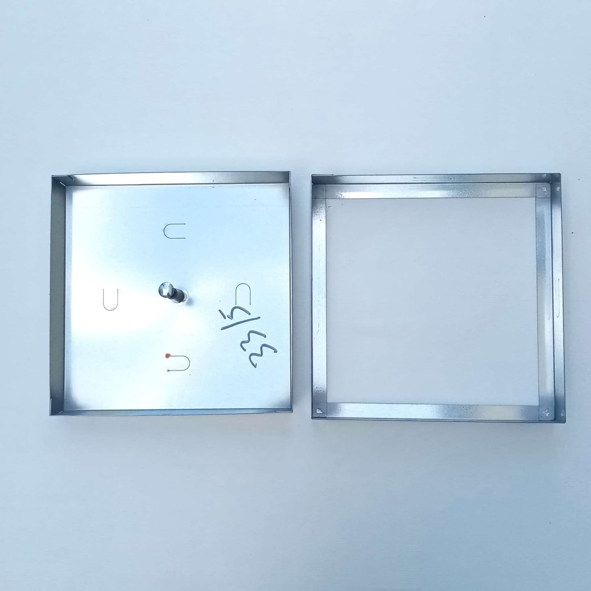 Sigillo 730 x 730 x H 50mm chiusino di lamiera zincata leggero da riempimento in Drenaggio Aloiserw.com - Altomonte, commercioVirtuoso.it